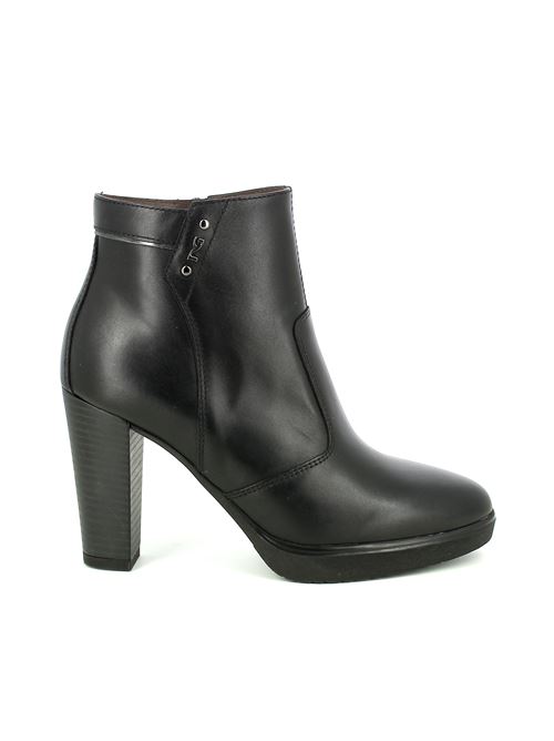 tronchetto da donna in pelle nera con tacco alto e plateau NERO GIARDINI | I513810D100